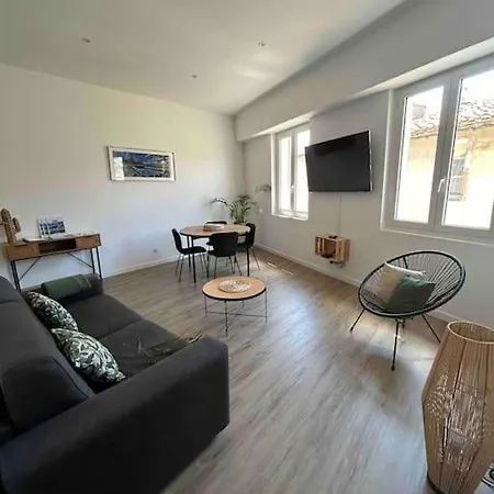 Duplex Au Coeur Du Village De * 卡西斯
