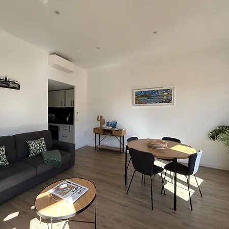 Duplex Au Coeur Du Village De 公寓 *