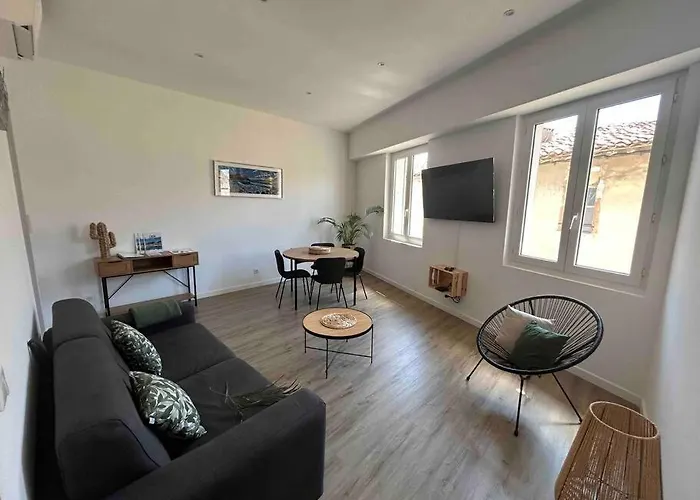 Duplex Au Coeur Du Village De * Cassis